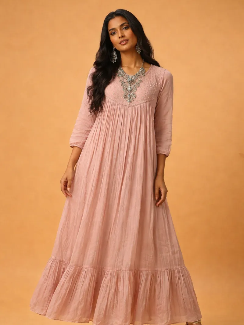 Light pista green gown with adjustable belt - Image 4
